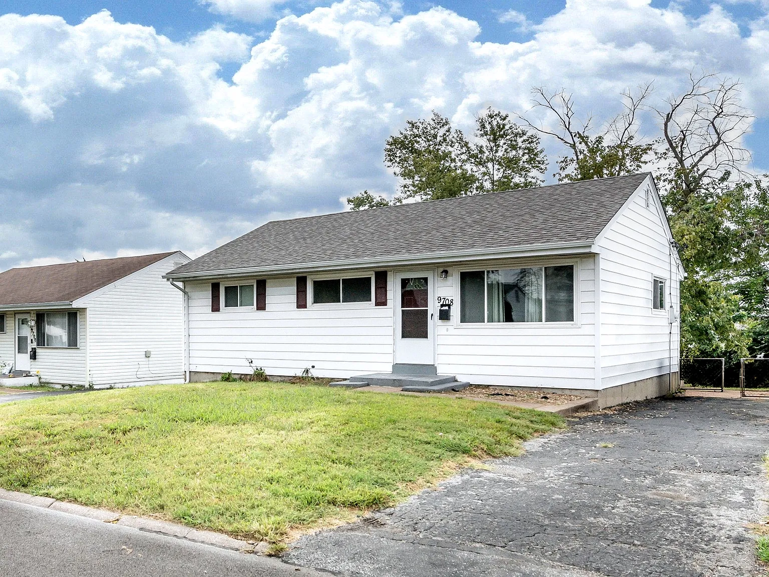 3 bed, 945 sqft, $1,500 — Photo 3