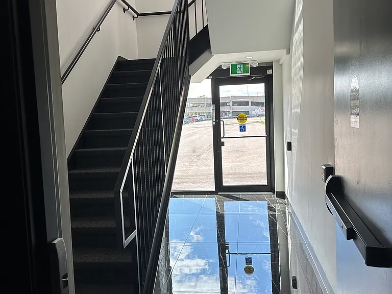 16 Hincks St #7 — Photo 19