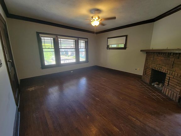 5th image of 1340 W 105th St Unit 2