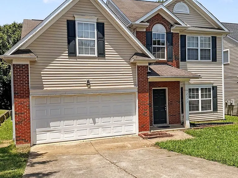 2717 Forest Grove Ct — Photo 2