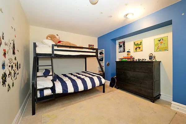 Sold by Level Group | media 28