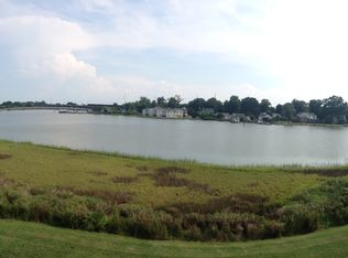 225 Island Cove Ct APT B, Hampton, VA 23669