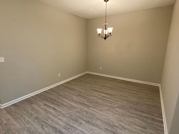 3rd image of 456 Clinton Dr