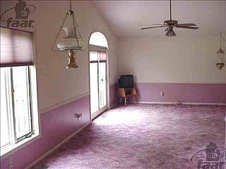 5th image of 11685 Hawthorne Glen Dr