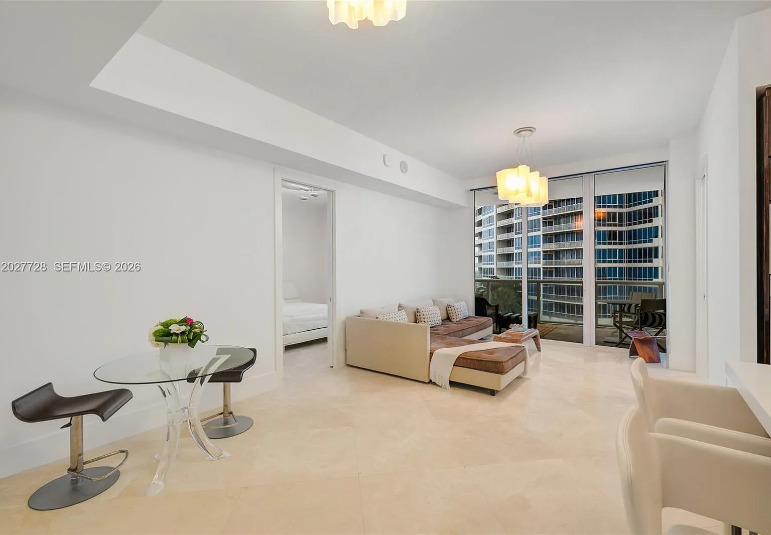 Continuum On South Beach — Photo 3