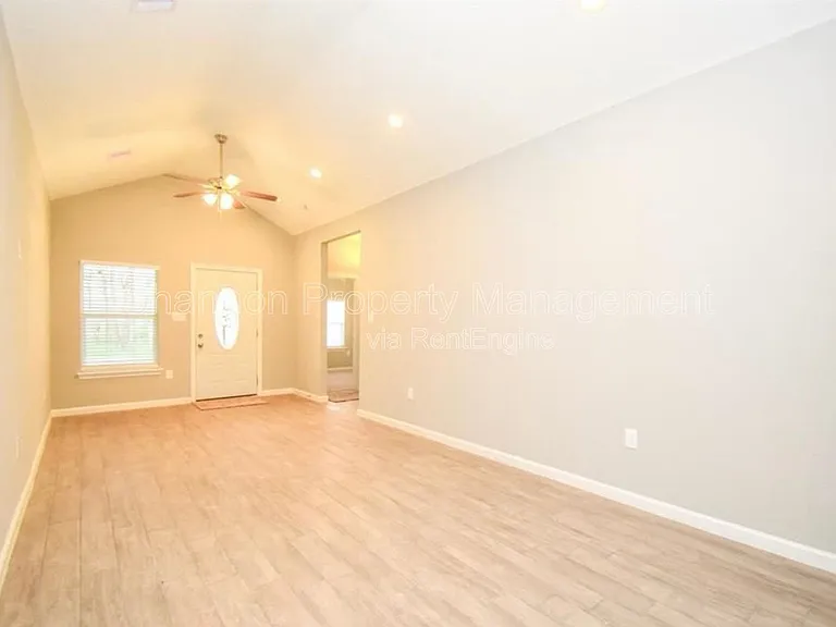 7941 Sparta St — Photo 2