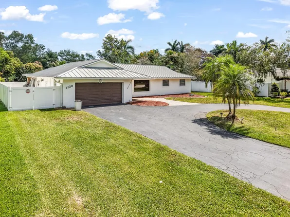 1120 E Tropical Way, Plantation, FL 33317