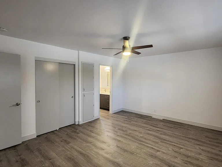 5994 Lake Crest Way #15 — Photo 23