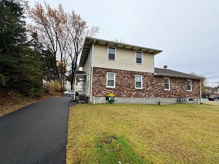 31 Scully Ave #C — Photo 18
