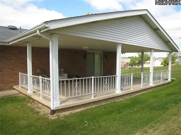 3015 Kingsridge Rd, East Liverpool, OH 43920