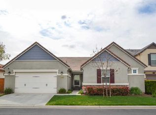 1819 N Paddington Ln, Clovis, CA