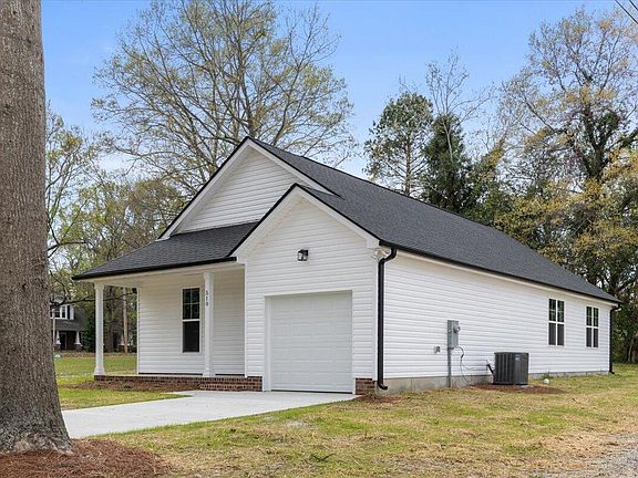 4th image of 271 McNeil Cir