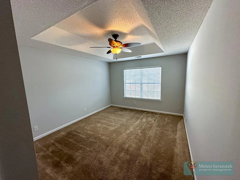 104 Kaylin Ct — Photo 5