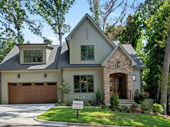 605 Ridgecrest Rd, Cary, NC 27511