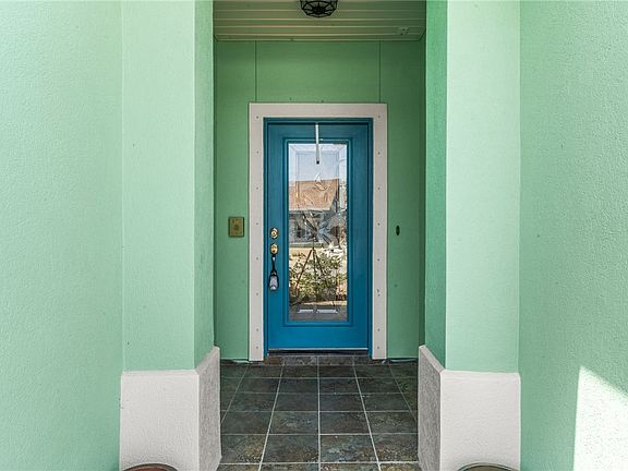 3rd image of 15329 Cartagena Ct