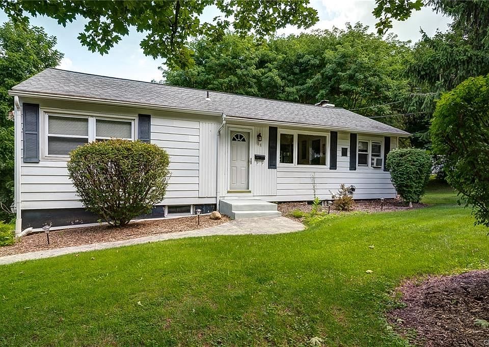 1st image of 68 Richlee Dr