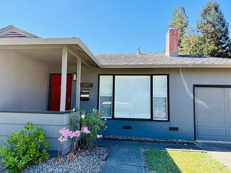 2849 Cypress St — Photo 3