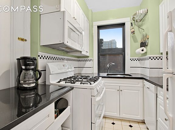 5th image of 235 W End Ave APT 5F