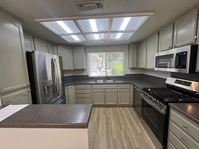 343 Horizon Cir — Photo 12