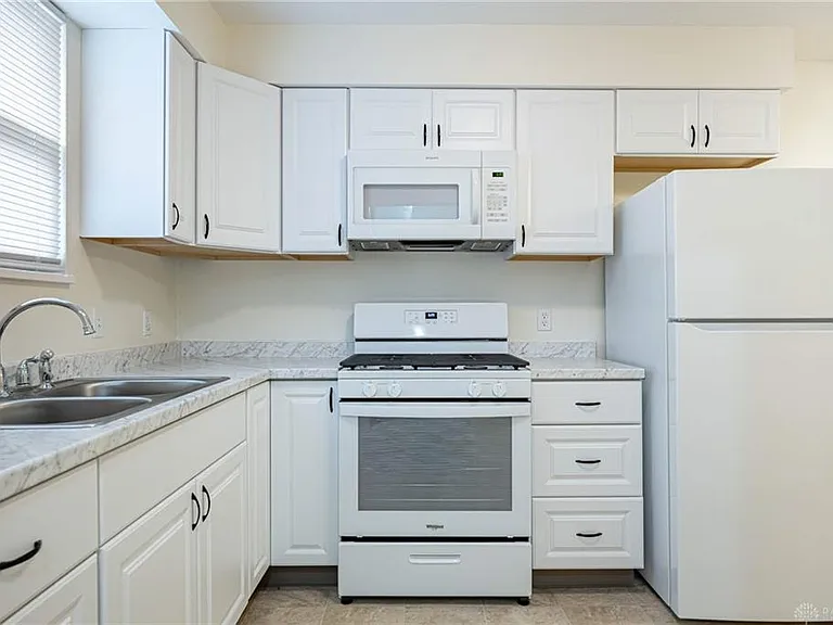 2 E Northwood Dr #A — Photo 7