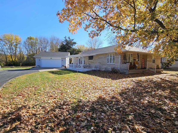 787 S Main St, Linton, IN 47441