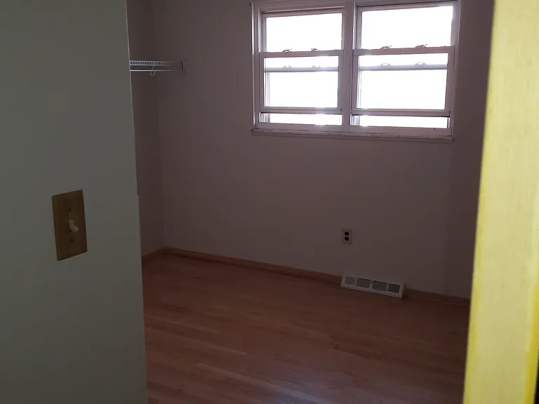 7815 Ivandale Dr — Photo 11