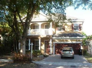 703 NE 17th Way, Fort Lauderdale, FL 33304