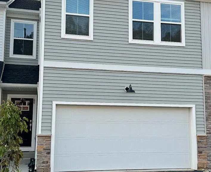 60 Four Leaf Dr — Photo 1