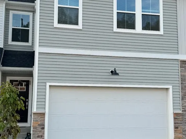 60 Four Leaf Dr, Downingtown, PA 19335