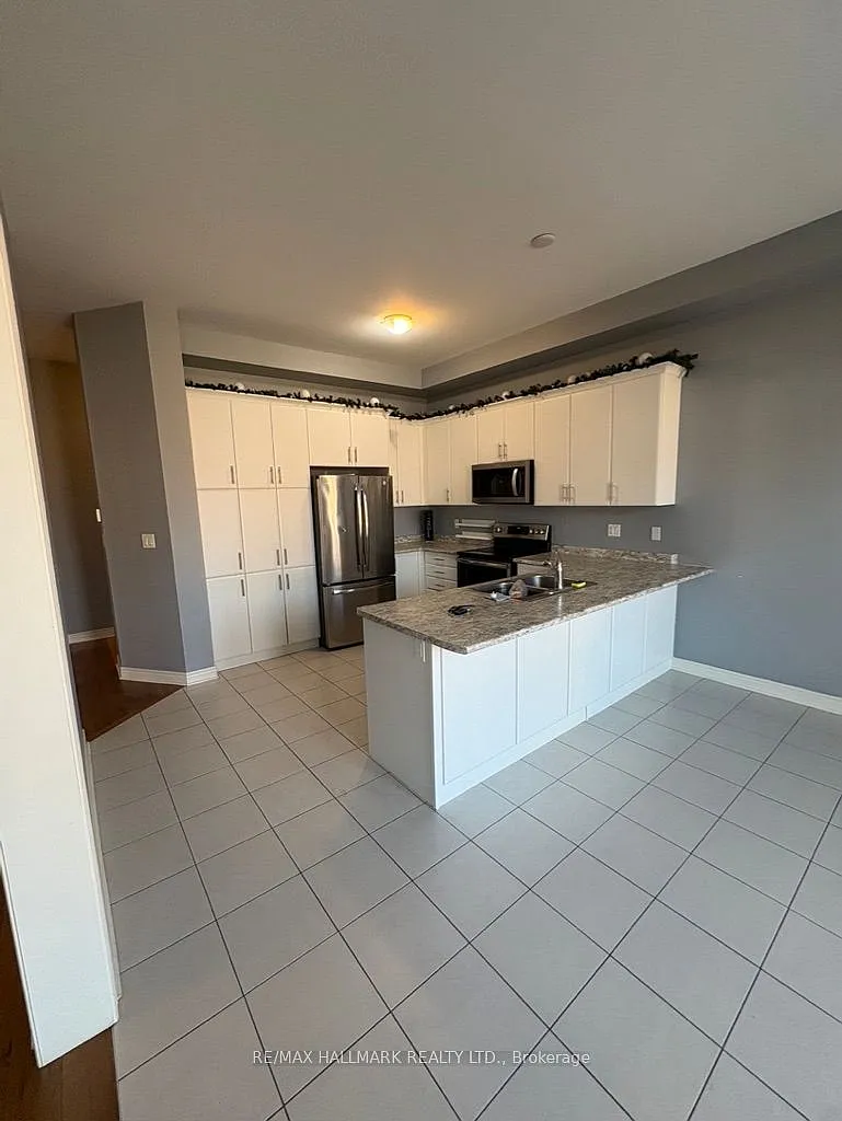 4 bed, $3,350 — Photo 4