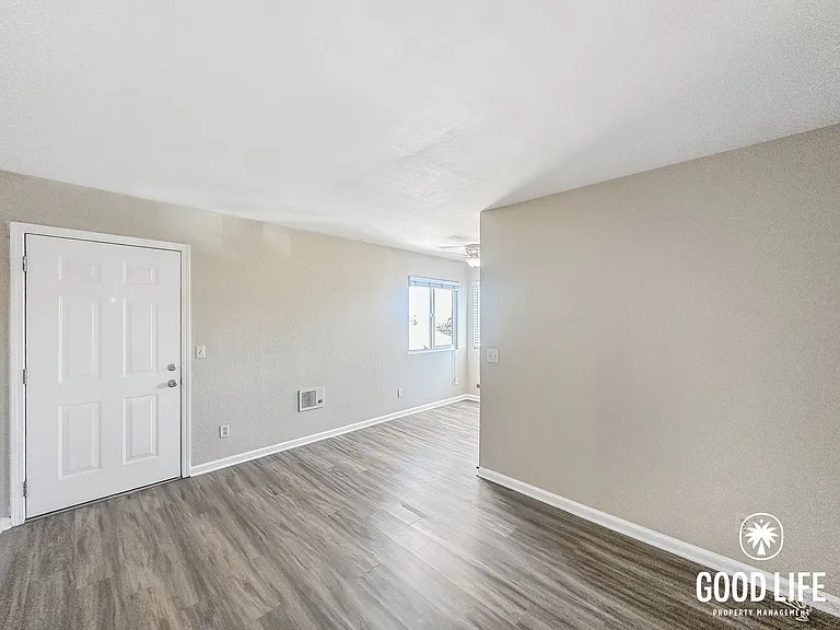 3053 C St #2 — Photo 6