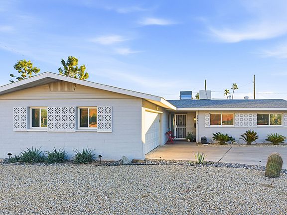 3rd image of 8449 E JACKRABBIT Road