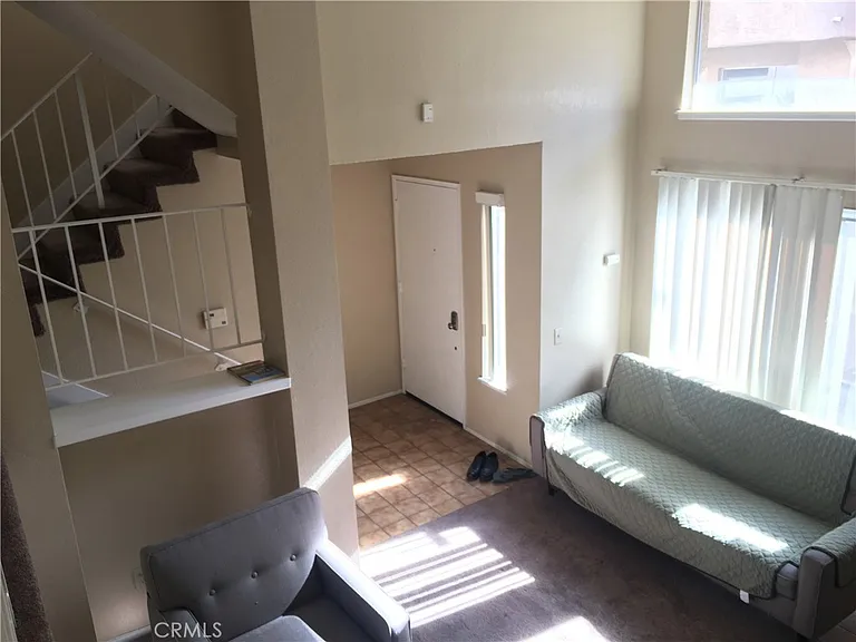 2030 Bon View Ave — Photo 20
