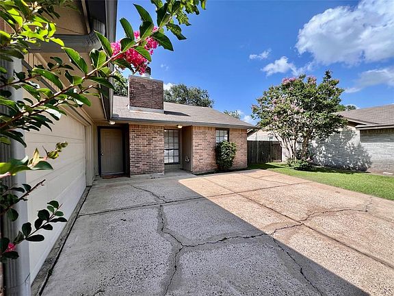 3rd image of 18738 Shannon Glen Ln