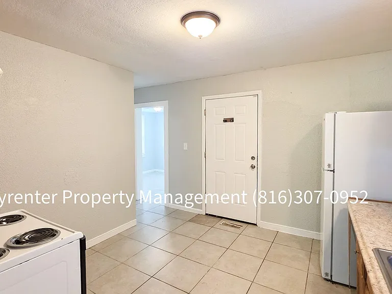 6626 College Ave — Photo 6