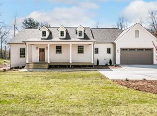6022 Ben Parks Rd, Murrayville, GA 30564