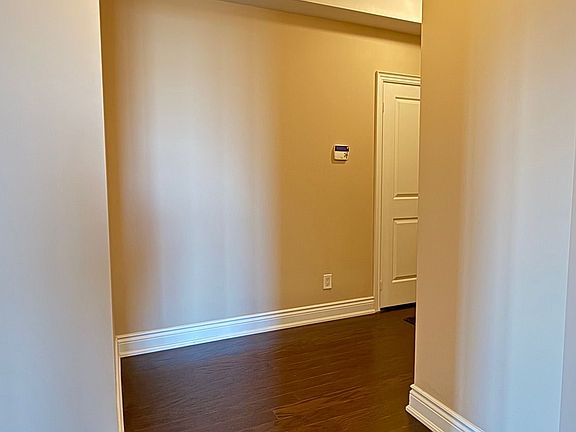 4th image of 20 Bloorview Pl #1507