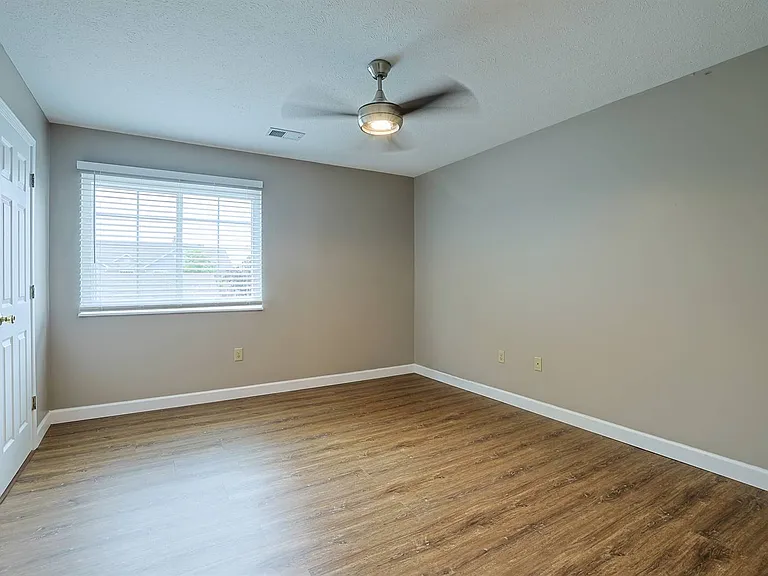 6635 Brigham Sq #7 — Photo 16