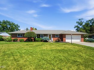 728 W Circle Dr, Findlay, OH 45840