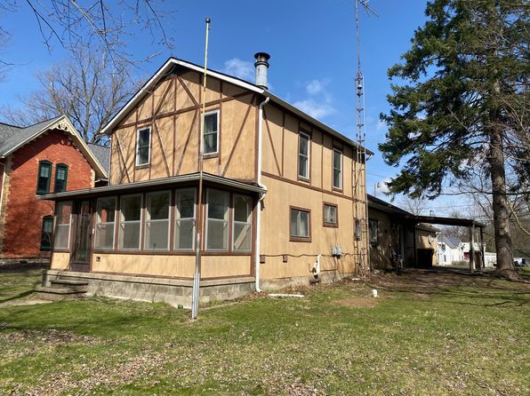 207 E Main St, Vernon, MI 48476