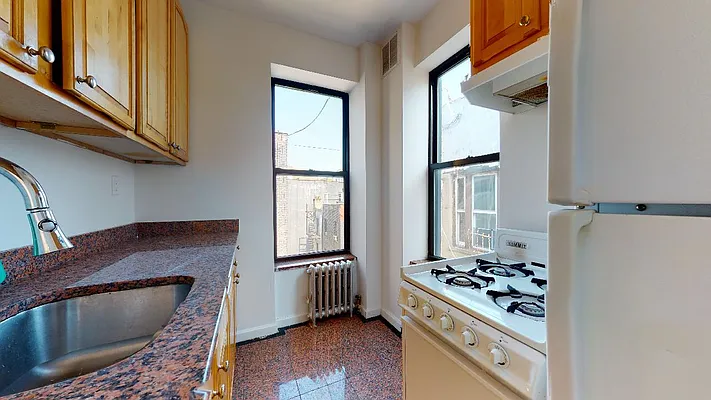 Rented by Bond New York | media 10