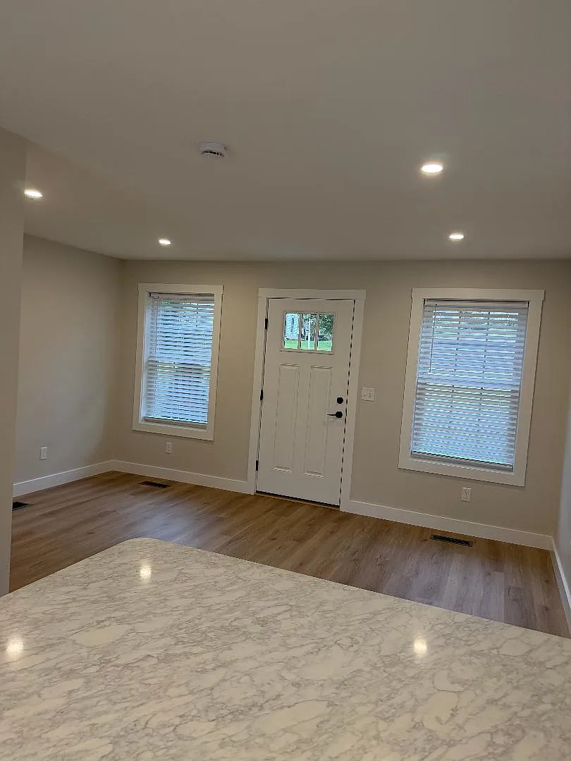 2 bed, 1.5 bath, 960 sqft, $2,200 — Photo 4