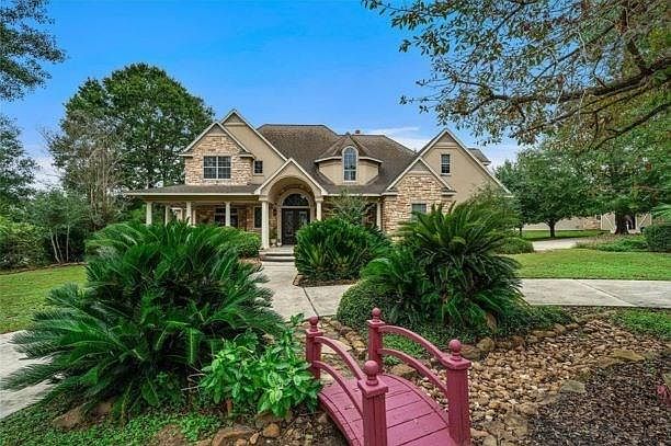 1st image of 418 Trace Way Dr