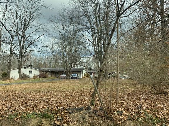 3rd image of 4879 Tollgate Rd