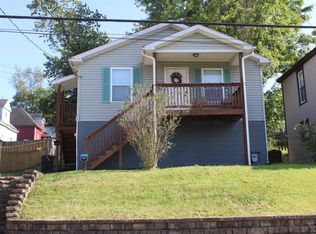 208 Maple Ave, Fairmont, WV 26554