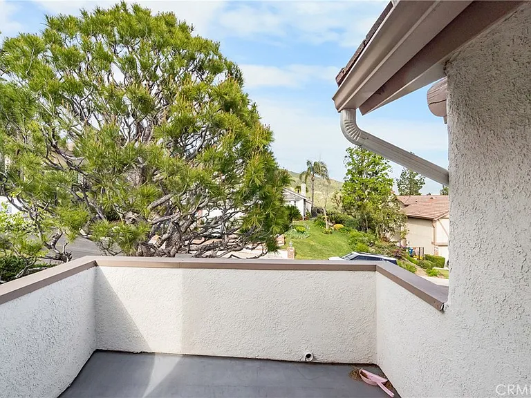 11861 Darby Ave — Photo 34