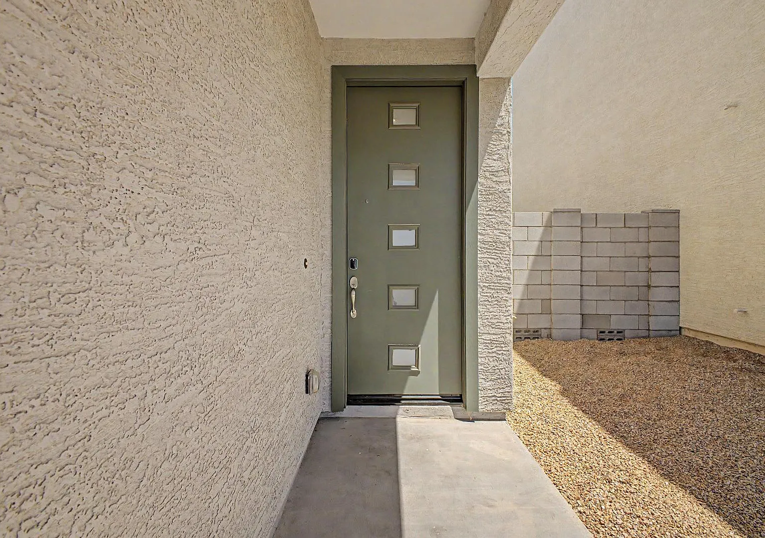 3 bed, 2.5 bath, 1499 sqft, $2,088 — Photo 4