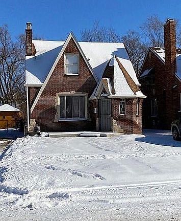 4th image of 11380 Abington Ave