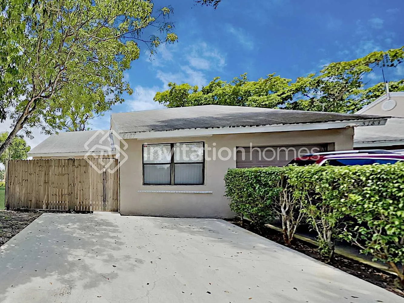 5187 Glencove Ln West Palm Beach, FL 33415 — Photo 1