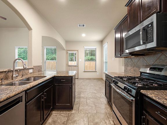 5th image of 2308 Siegen Dr
